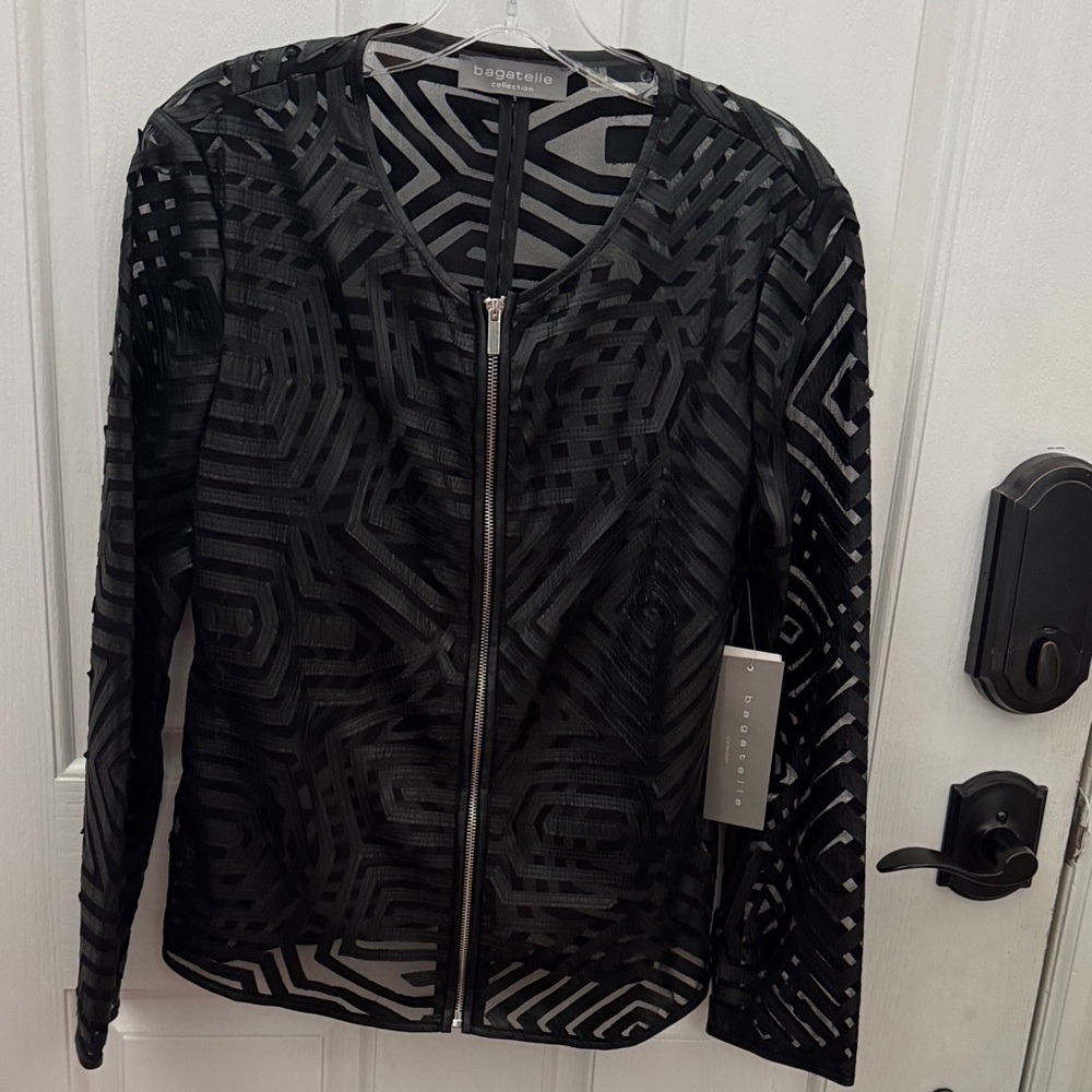Bagatelle Black Patterned Women's Blazer/blouse